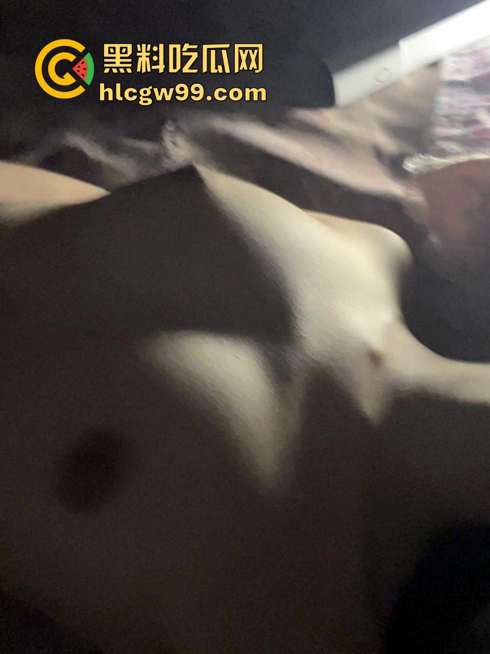 中央戏剧学院播音学妹【林蔚】被男友背刺,情侣私拍做爱视频流出,口交呻吟无套猛操,玩得好花让人看懵!-10