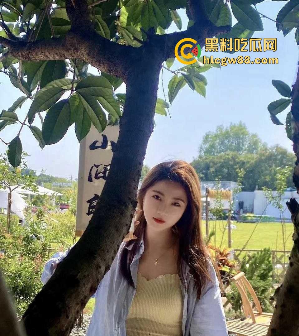 富二代真实约炮 25岁气质舞蹈老师【颜敏敏】颜值高叫床声好听 生活照对比真的太反差了！