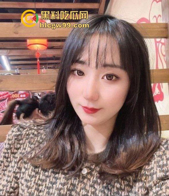 湖北大学研究生【封曦月】竟敢在私人影院强行猥亵,差点霸王硬上弓把人强奸,老板及时救场!-5