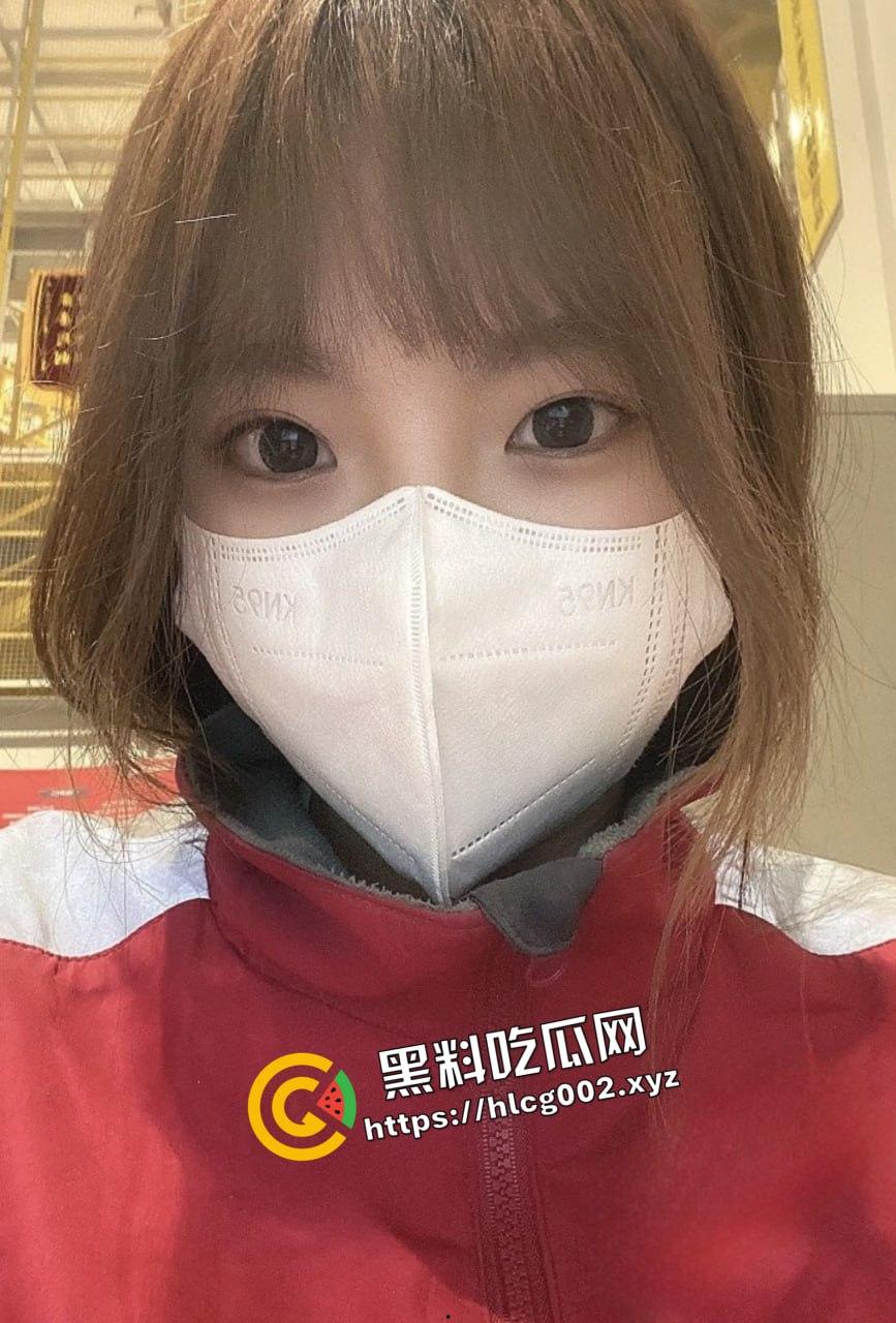 重庆京东物流实习生『张兰』欲求不满 背着男友发自慰视频勾引男人约炮！视频曝光！