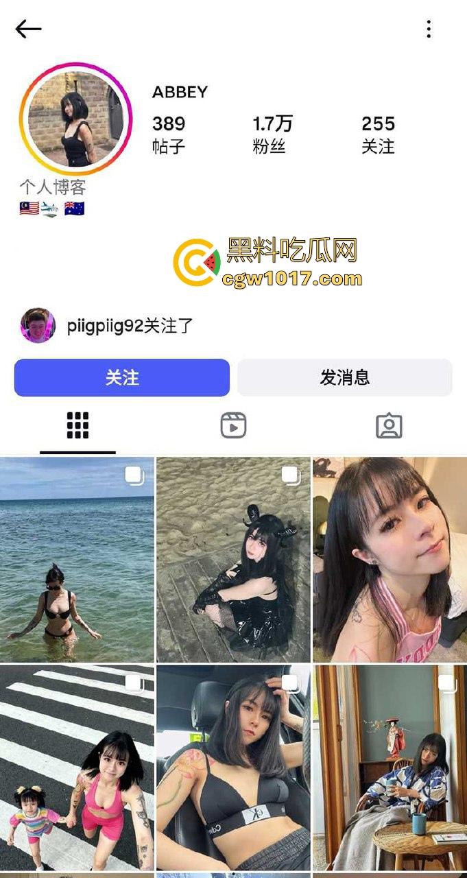 ins高颜值福利博主【ABBEY】最新福利视频曝光，高颜值健身少女露脸深情舔屌，后入猛干时雪白翘臀被撞得啪啪响！