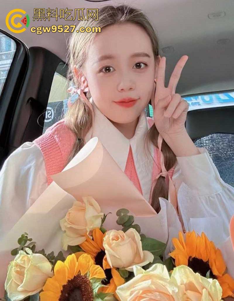 天津医科大学可爱女大【魏丫雅】不雅视频泄漏!清纯萝莉露脸骑乘,小贫乳摇摇晃晃,校园女神秒变反差母狗!-6