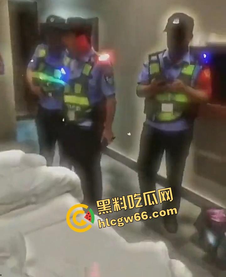 黑料吃瓜小课堂开课了,嫖娼被抓不要怂,这一套话术学会了,帽子叔叔都拿你没招!-3