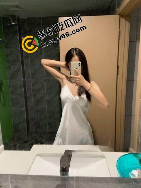 广州白云幼儿园清纯幼师【田梦】被渣男甩了狠踹,嫩逼私拍全漏光,奶子晃荡骚的勾人操烂她!-2