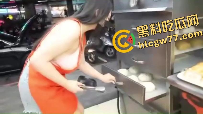 台妹夜市开摆,个个大奶DEFG甩成波浪鼓,白花花一片走火入魔,收复已迫在眉睫!-5