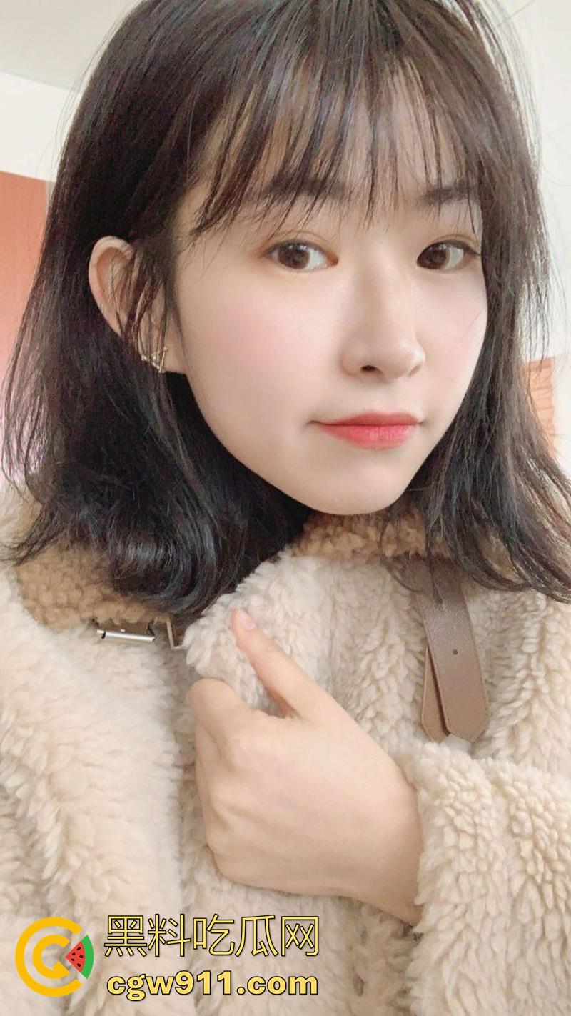 家长会勾引孩子老师,湖州骚母狗【于意婷】,大奶翘臀身材极品,被学生家长调教成母狗,穿情趣内衣的样子太诱人了!-1