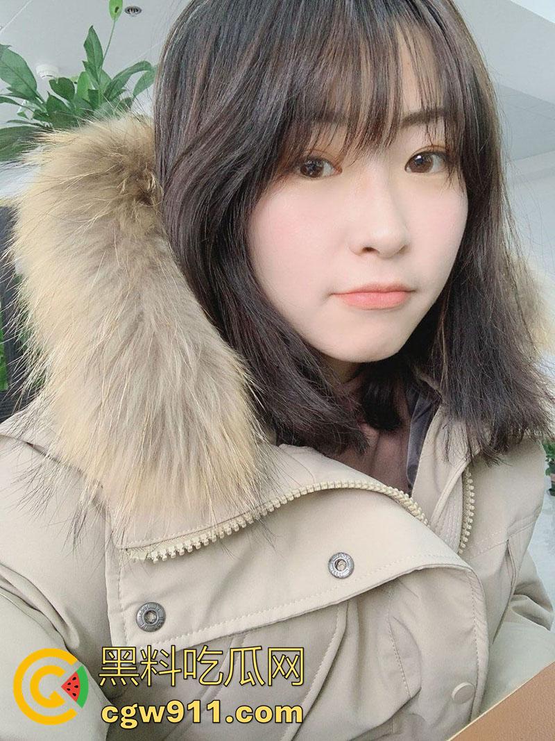 家长会勾引孩子老师,湖州骚母狗【于意婷】,大奶翘臀身材极品,被学生家长调教成母狗,穿情趣内衣的样子太诱人了!-2