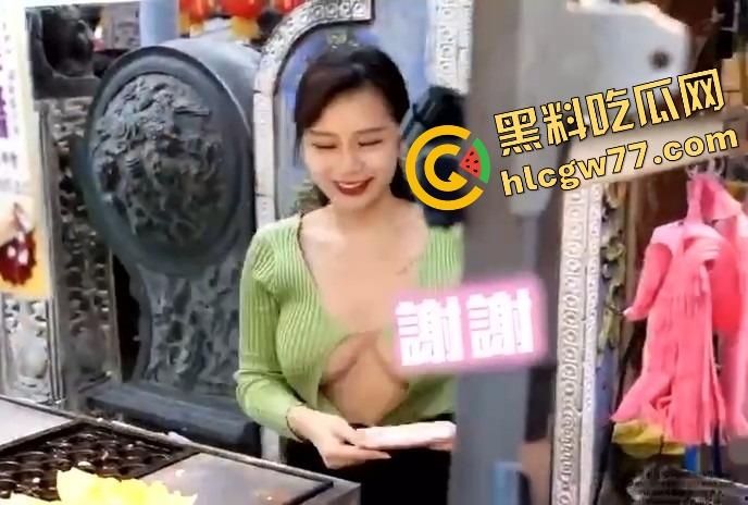 台妹夜市开摆,个个大奶DEFG甩成波浪鼓,白花花一片走火入魔,收复已迫在眉睫!-12