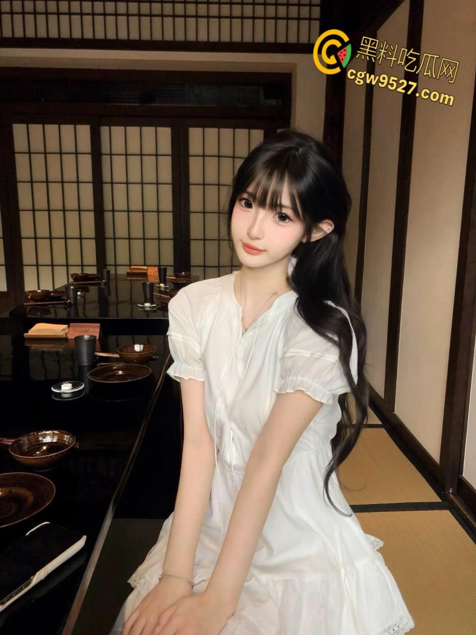 南昌大学清纯学妹【童淑贤】,与炮友外出旅游陪玩陪睡, 颜值很高口交娴熟,这就是你们眼里的女神 !-4