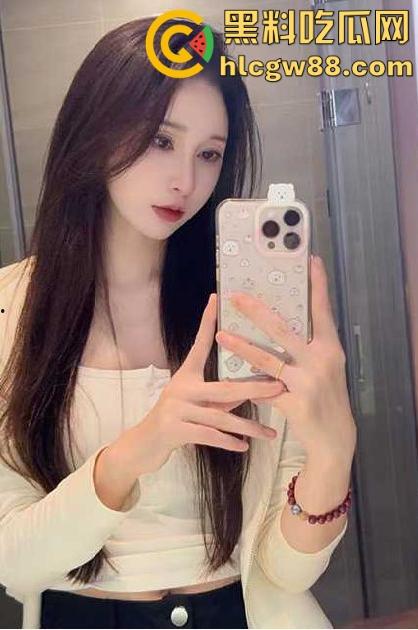 体育特长生爆操哺乳期少妇 不止会高潮喷水 连奶水都被挤出来了 简直太极品了