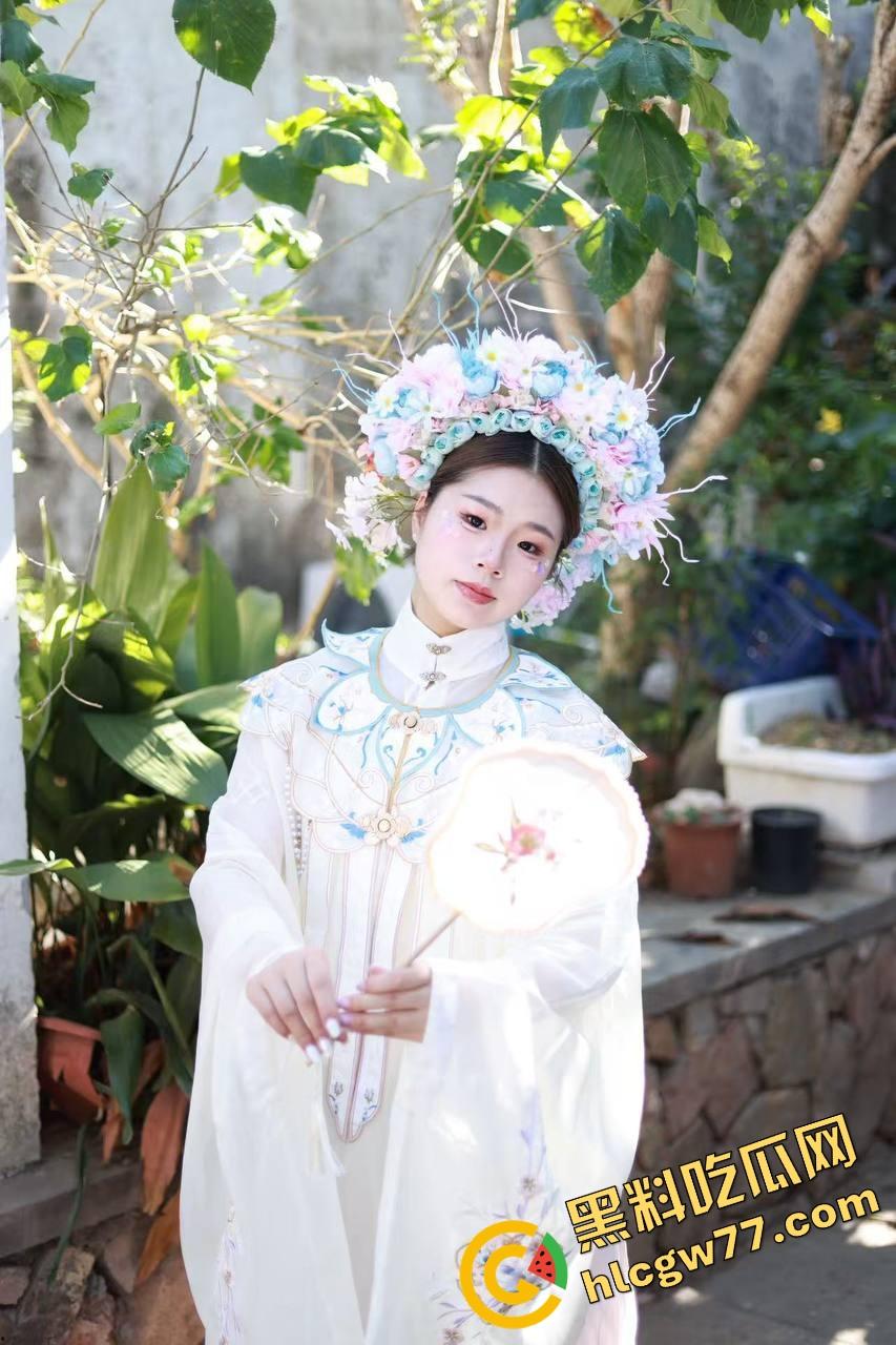 绿帽博主陌泽夫妻 首次体验夜未央租妻服务 性感骚妻被金主疯狂舔穴 前后夹击暴力输出!-3