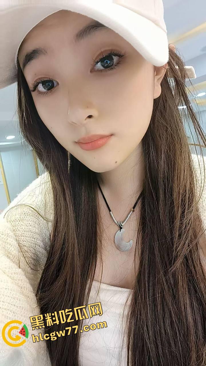 日本骚留子玩疯了，垃圾桶里骚穴倒插成肉便器，蜜穴开张求陌生人爆射！