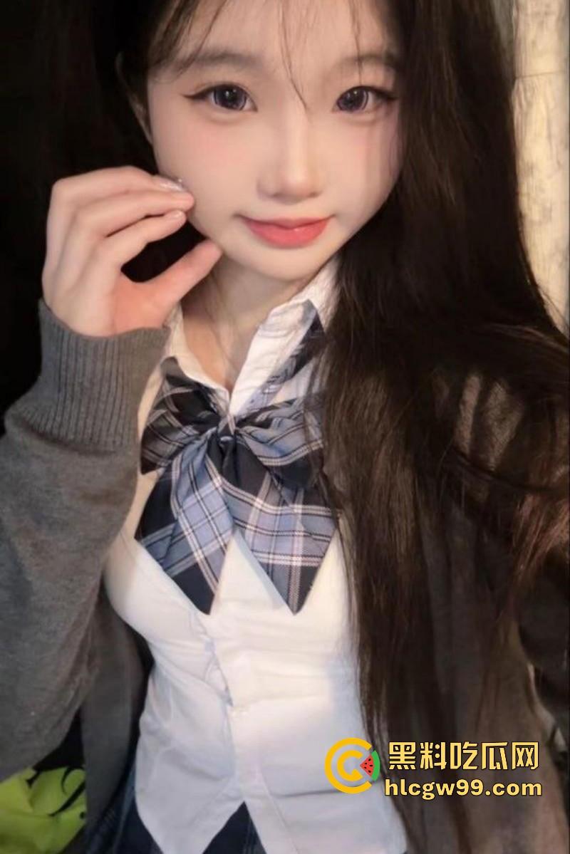 北京华东交大学极品大一萌妹【唐伊】约炮体育生被偷拍,跪舔足交画面刺激,很有撸点!-3