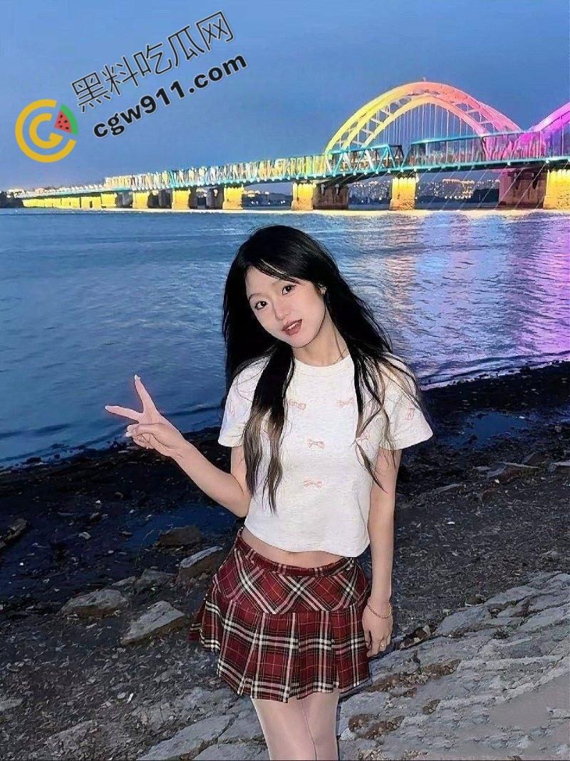 甘肃纯美校花陈美娇沦为金主玩物：3P调教、群交性虐，金钱能扭曲人生，蜕变为性感肉便器