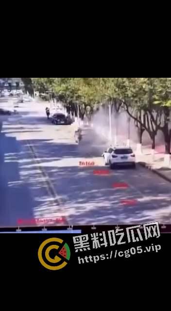 缅甸炮弹再次过境 落在南伞江城家园 造成建筑物损伤以及至少死伤1人 现场画面曝光