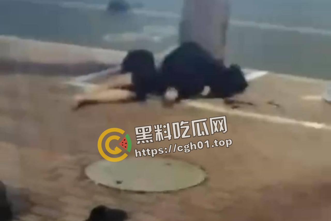 大快人心!广西精神小伙深夜飙车失误 脑浆都撞出来撒一点 血腥慎点-3