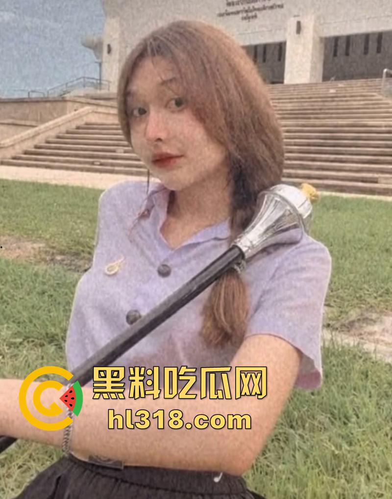 泰国拉拉队女神【Kae】,还在上高中的极品尤物,身材一流大奶翘臀,三点粉嫩性感诱人自慰视频流出!-5