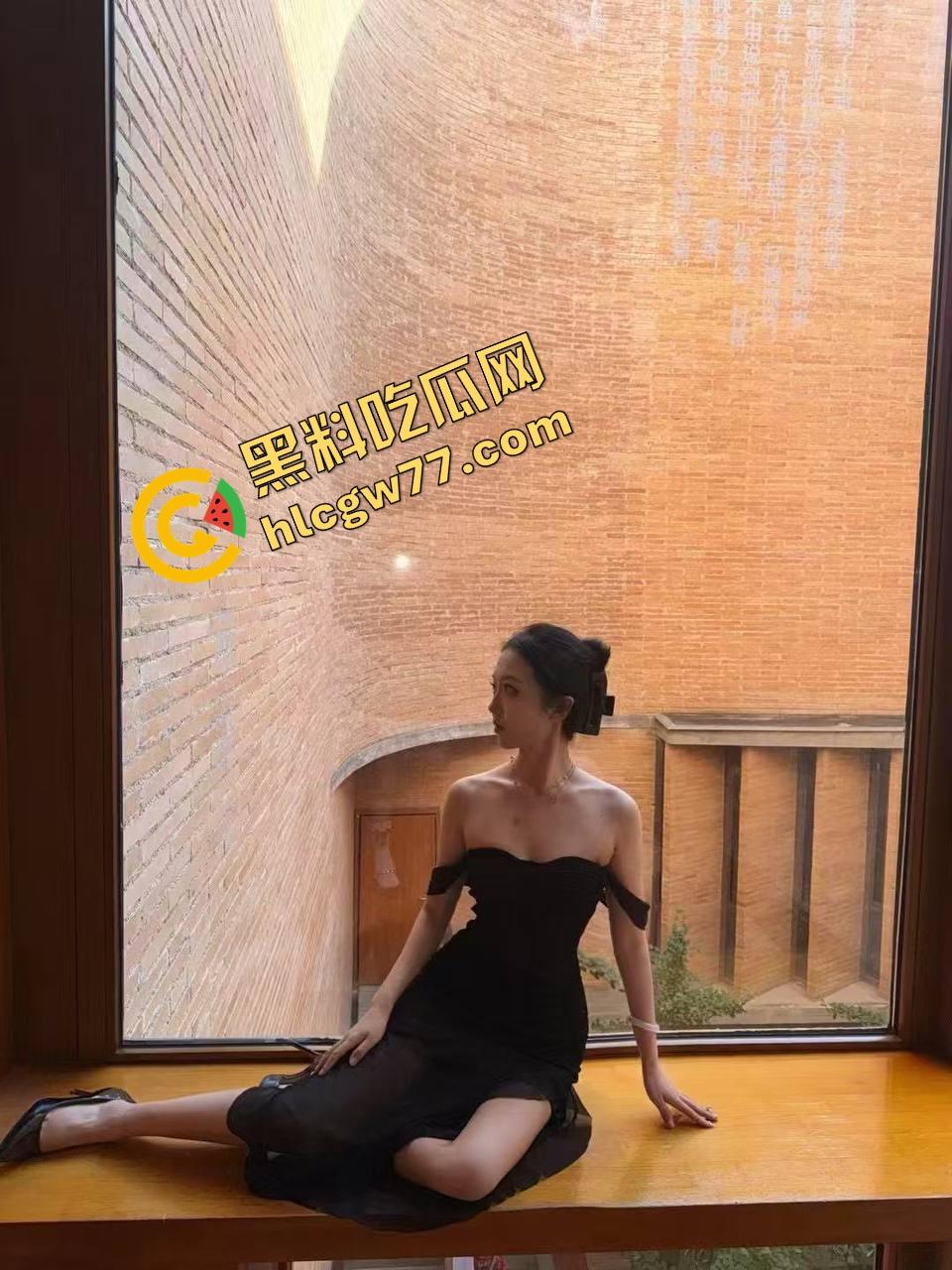 成都基佬发情发疯，丝袜伪娘点外卖勾引小哥爆菊，结果小哥直接跑路，全城菊花守门人笑疯了！