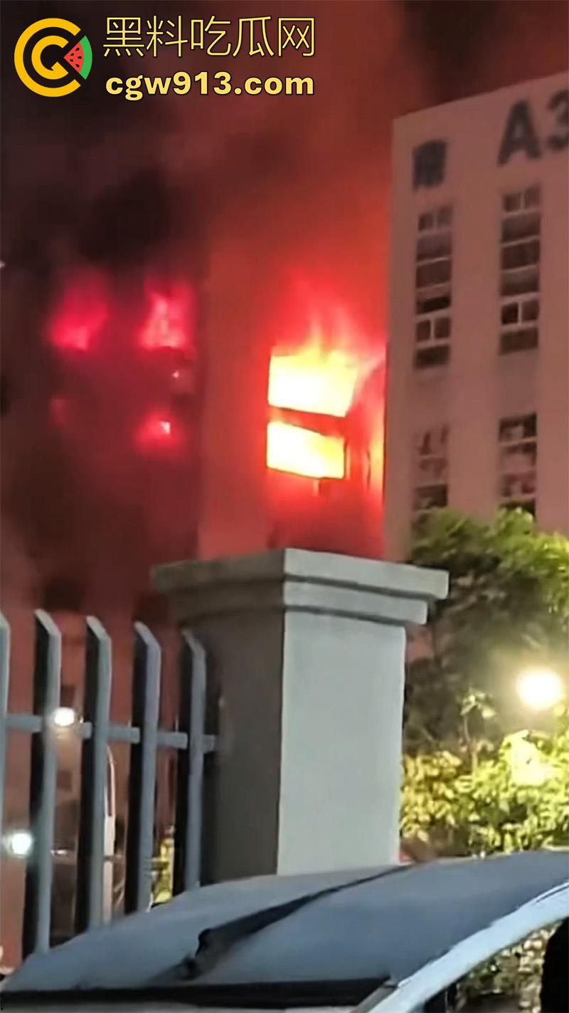 一根烟毁灭一栋楼!温州乐清盐盘工业园区,几名女工仓房抽烟,引发大火10多辆消防车都无法扑灭!-7