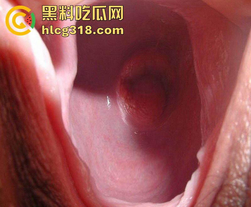 人间大逼女孩,万物皆可塞入,重口扩张玩到子宫脱垂脱肛,外翻菊花红润诱人,人美逼大玩法无限!-2