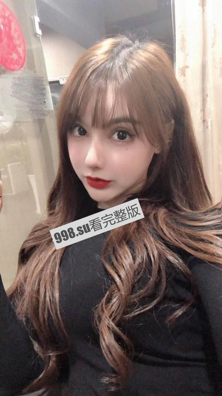 武汉大学新闻传播学李依玲 约炮视频被男方随意流传