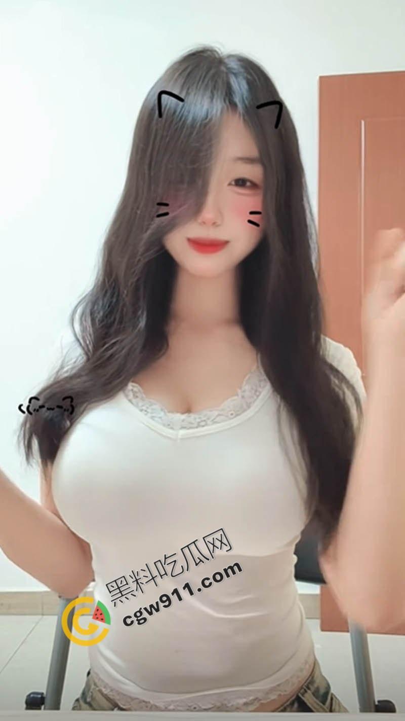 抖音极品网红【U芋源】与榜一大哥裸聊视频流出！狂野自慰，雪白大奶勾魂夺魄，道具深插呻吟不断！