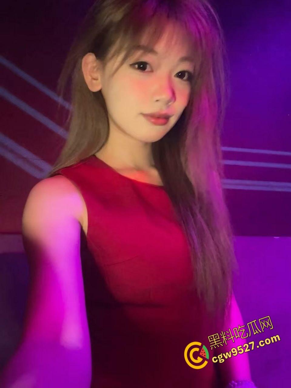 山东青岛平度舞蹈生【郑媛菲】,背着异地恋男友酒吧鬼混,多次酒吧厕所打炮,这身材妥妥的炮机!-2