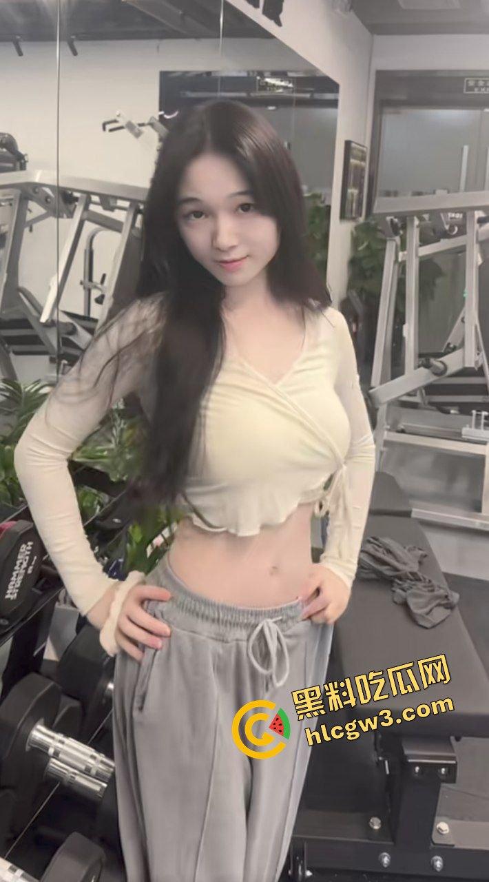 抖音反差骚货健身女网红『葫芦爱健身』骚臀D奶炮架 榜一大哥暴力输出骚穴!身份信息被扒出 独家曝光!-7