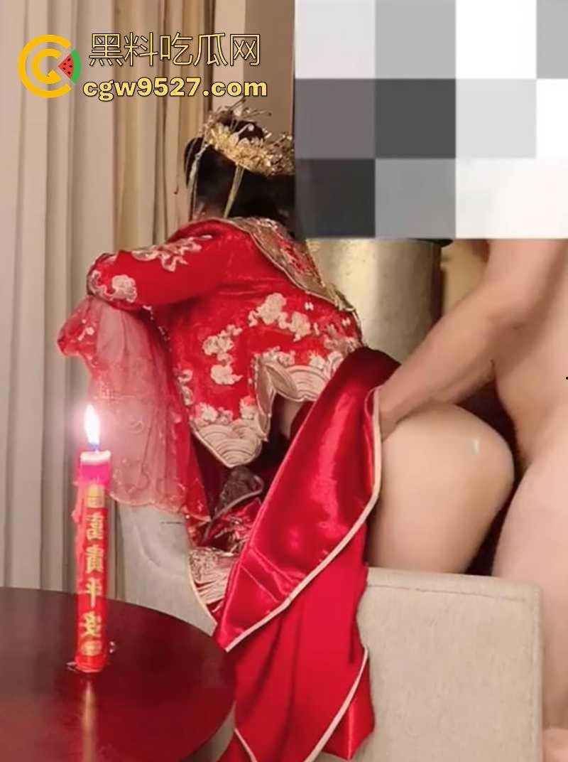 极品人妻熟女【半糖兔兔】新娘做爱视频,翘奶黑毛若隐若现,口交时眼神勾魂,性感身材与反差魅力让人血脉喷张!-4