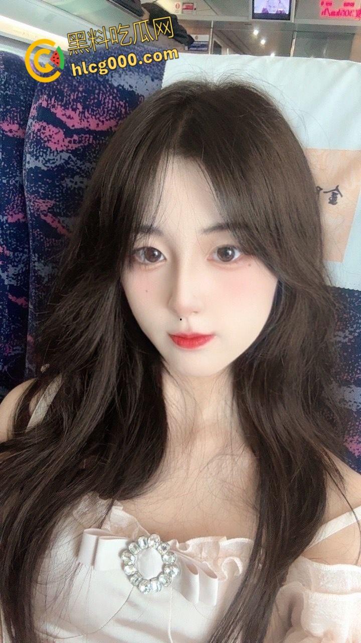 推特大神【SLEEPSBG】, 约炮JK学姐,阳台深情口交,看着诱人的黑丝高跟,无套直插白虎骚穴最深处!!-3