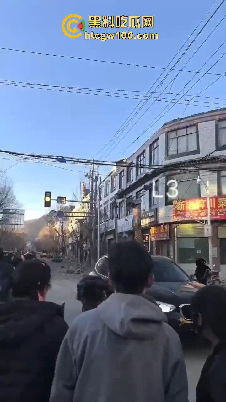 突发灾祸西藏 6.8级地震,遇难人数还在统计,现场极其混乱惨烈 希望这种天灾别再发生了。-5