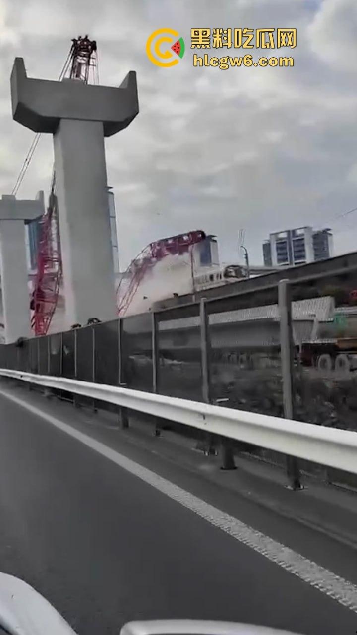 一生捅的最大的篓子!上海地铁1被工地上塔吊侵线砸停 工地项目负责人面临数亿赔偿 天塌了!-4