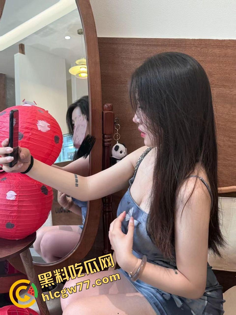 不是每一张被画的脸都清纯,湖南美院『范琳琳』用一张嘴和一张逼,诠释了什么叫美术系实战功底!-1