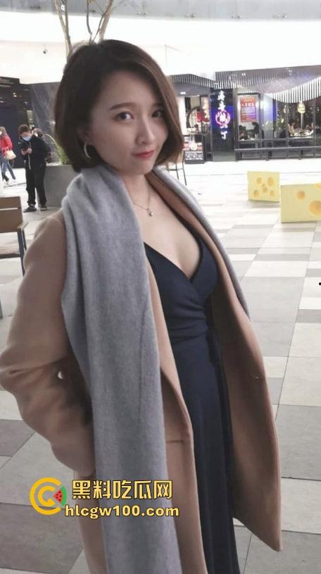 承德职场舔狗极限操作 废柴老公为升职,亲手麻醉老婆送领导迷奸玩,自己旁边伺候递纸巾,看的出来真想升官!-9