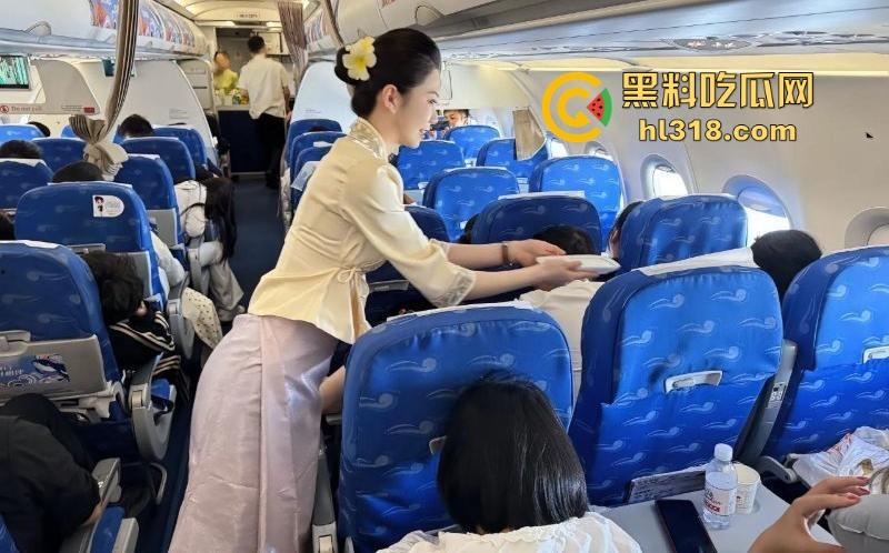 四川航空99年空姐【张美丽】气质空姐化身淫乱骚逼,欲望爆棚四处寻欢求操,骚到骨子里!-1