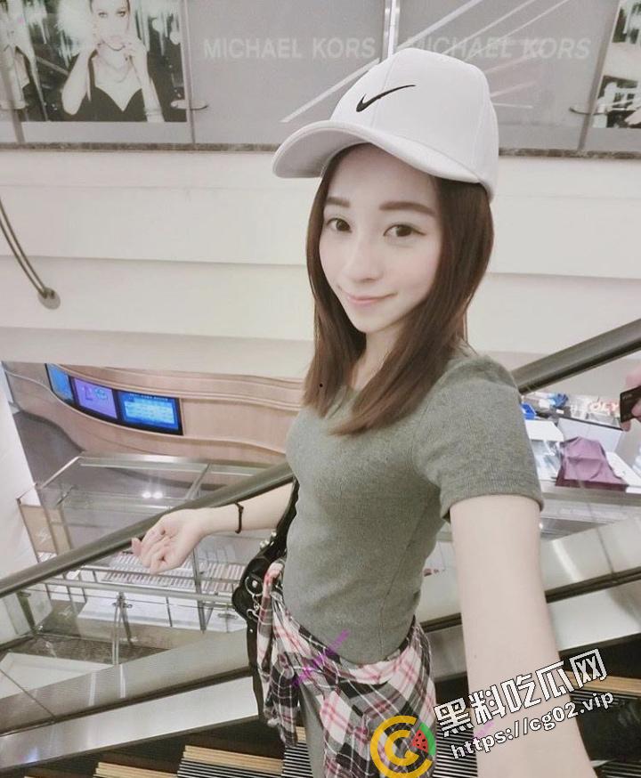 台湾版 PUA套路笔记 真实对话记录教你如何骗取反差婊 台妹【邱念婷】裸照 狂秀肥美大黑逼 附海量生活照-11