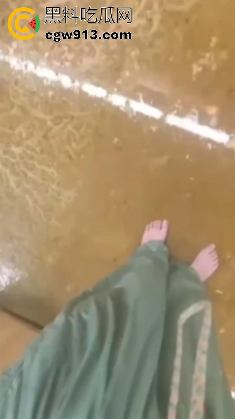 这是拉炸弹了么?浙江杭州中国美术学院,良渚校区自习室,排污管爆炸粪水淹没自习室,保研女被淋一头!-7