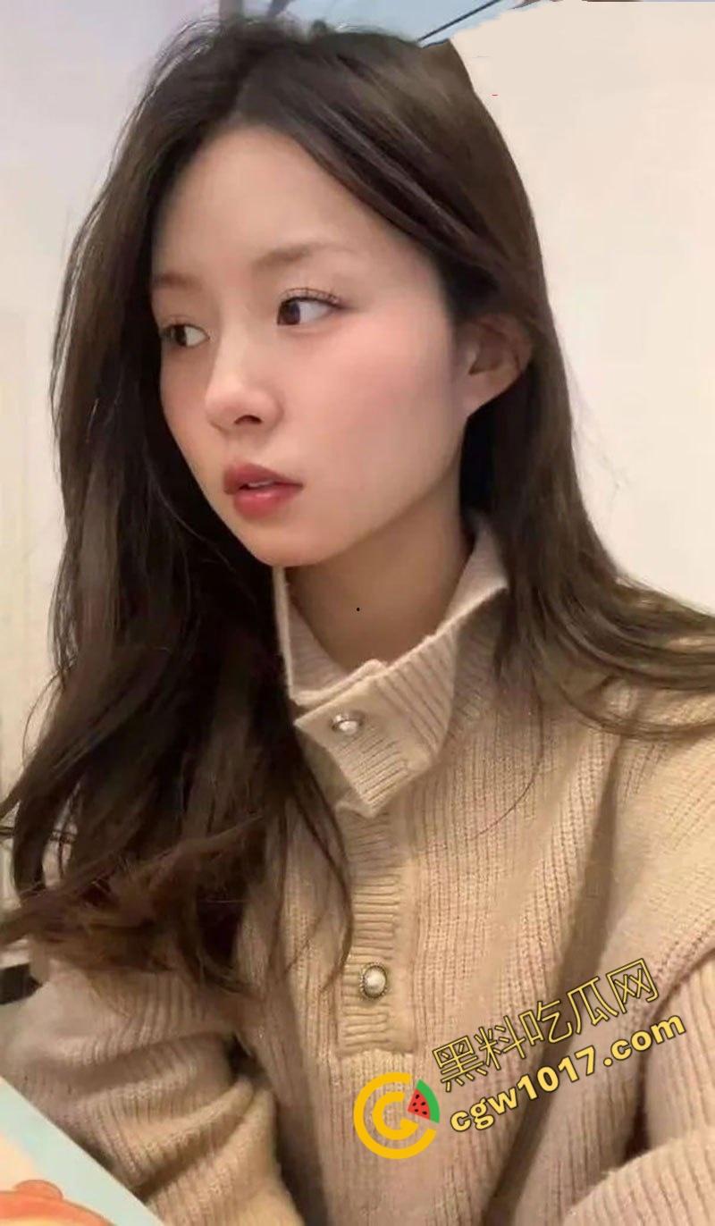 瑜伽小巫女爆艳照!极品博主【高颜嘉】在深圳总统套房内被金主掌控,成妖艳肉便器,反差十足,骚狂见潮!-2