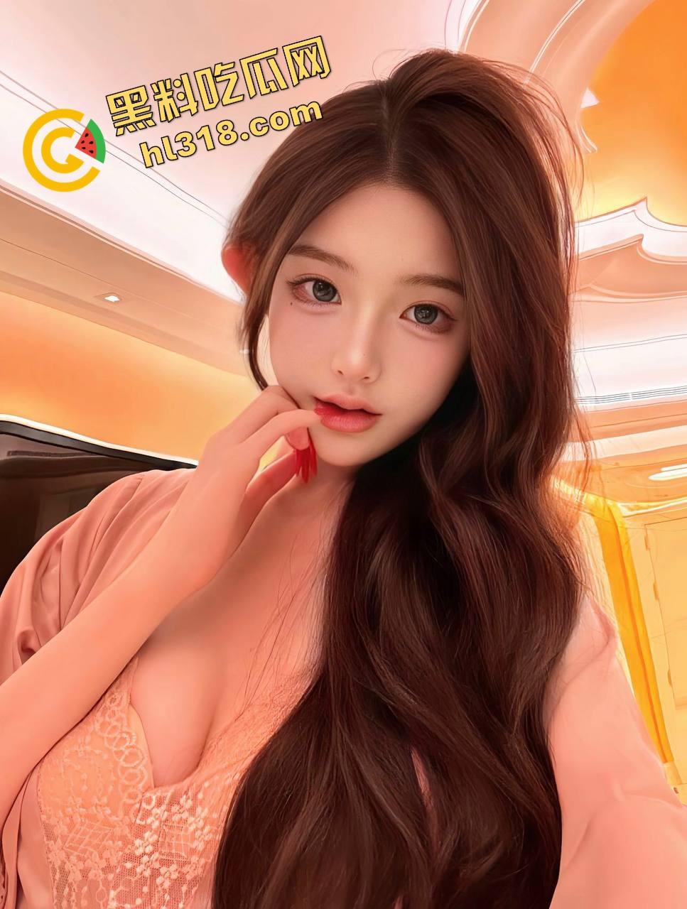 周末约炮骚逼当场被干爽,一边被爆插一边给舔狗打电话,电话偷情直播呻吟,绿帽舔狗听得直喘!-1