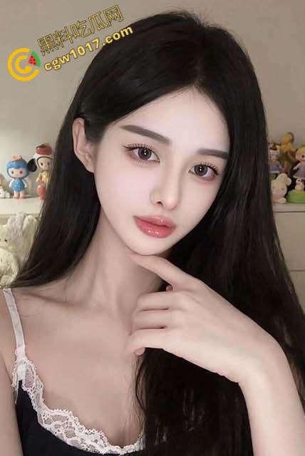 乱伦大神与小姨子的秘密:趁小姨子剃逼毛时闯入,粉嫩小穴被扣舔爆操,爽到要求内射骚穴!-1