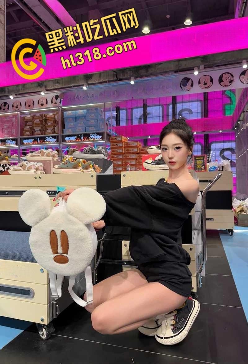 上海交通大学【邓媛媛】,沦为金主专属母狗,三穴齐开无套爆操骚穴嫩肛,调教开发视频让人真泄气 !-3