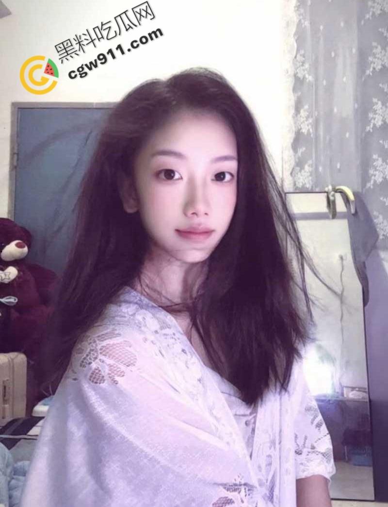 湖南人妻【赵亚娜】情趣酒店偷情视频曝光!翘臀巨乳美妇穿性感丝袜,被老公兄弟猛烈操,淫声四起-3