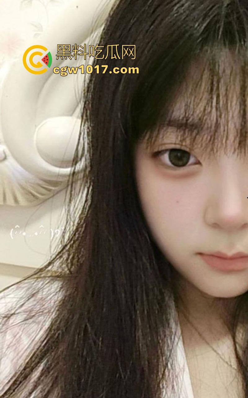 怎么现在的女大这么反差呀!出租屋内与网友疯狂性爱,刚见面面基就主动骑乘,淫叫不断无比反差!-2