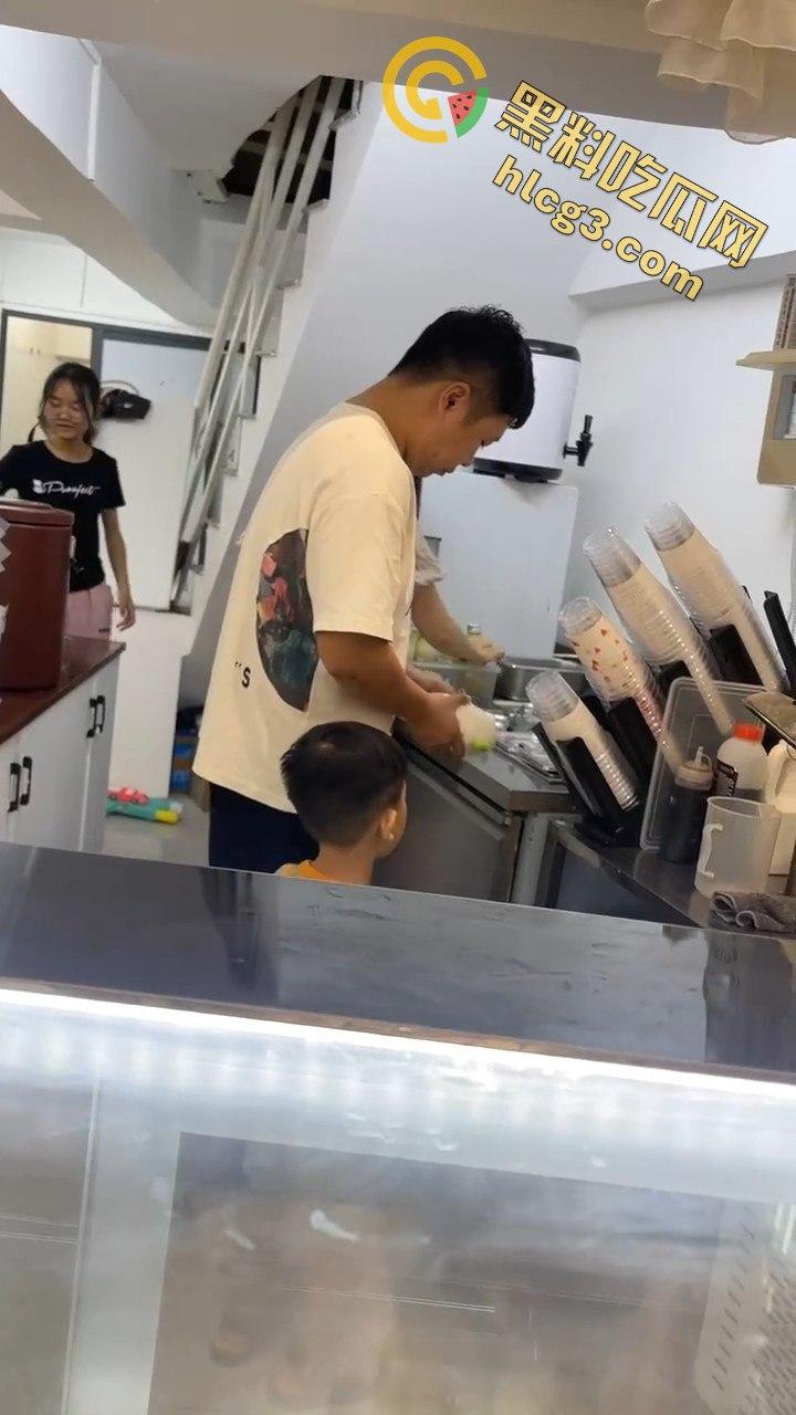 广州蛋糕店老板的秘密！监控曝光：店内性爱一幕令人瞠目结舌-3