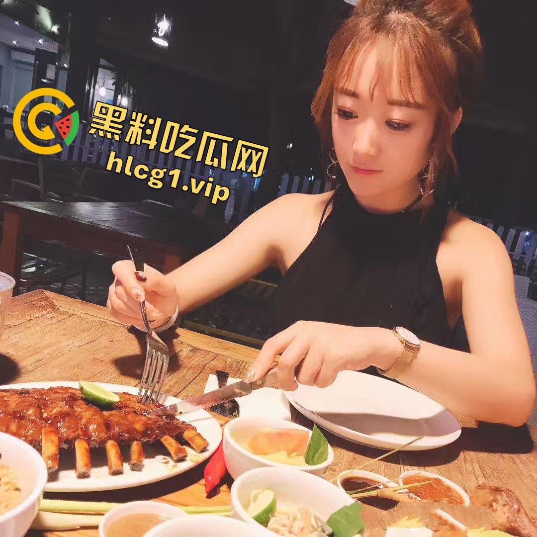 小少妇掰着B拍视频勾搭别人,私密自拍被无情曝光,网友纷纷围观!-4