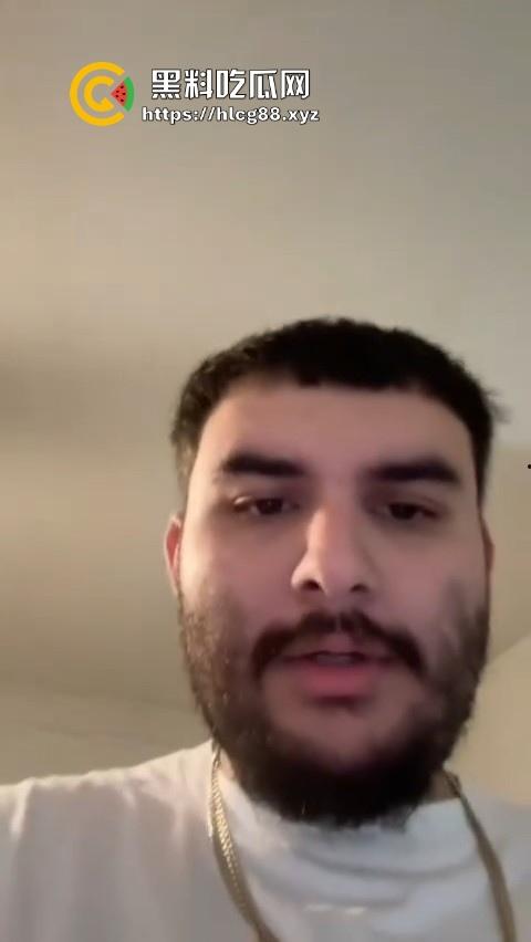 直播界的人才真多 为了礼物直播玩俄罗斯转盘然后死了 真枪实弹 可能就是外国人少的原因!-3