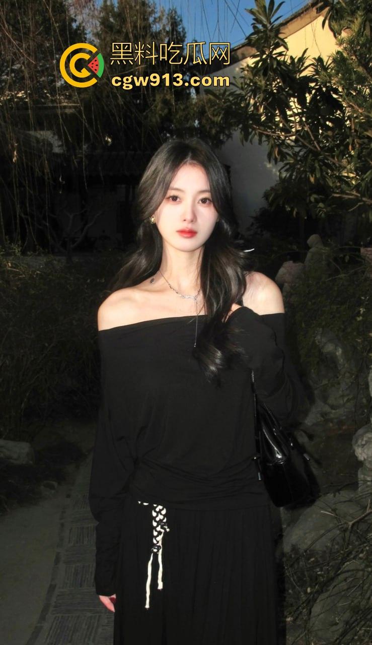 美容院内部培训视频曝光!小穴私密按摩手法演示,轻轻几下便让学员高潮,瓜友们可以来学一下!-1