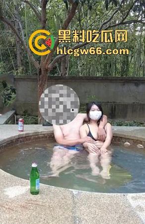 海角大神新作 我和娇妻的日常 温泉酒店前后夹击轮番爆操娇妻蜜穴 浪叫声连绵不绝!-4