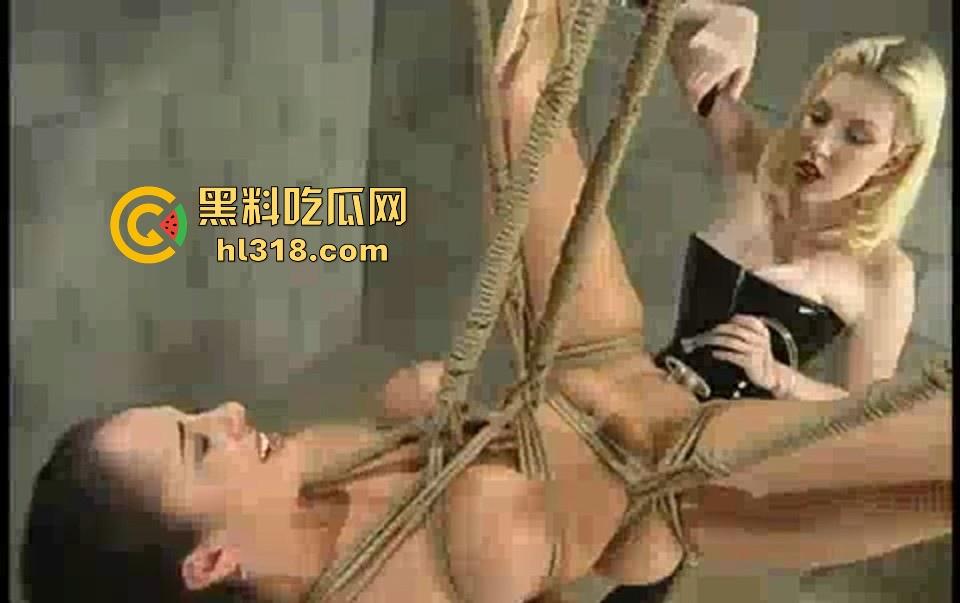 暗网猎奇!重口味女女调教,捆绑吊起开发,阴蒂拔罐,电击折磨,大奶子母狗爽得不要不要的!-6