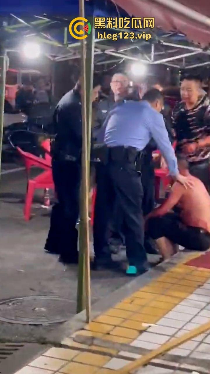 广汉街头惊现小红人 两男子酒后互砍专往脑袋上砸 血都要流干了-6